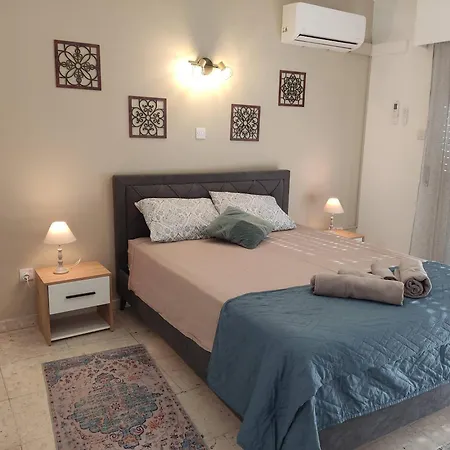 Marina View Seaside * لارنكا