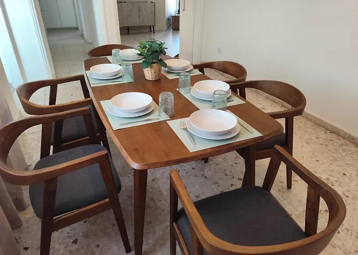 Marina View Seaside * Larnaca