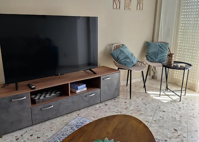 Marina View Seaside Daire